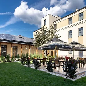 https://inter.hotels-hajduszoboszlo-hungary.com
