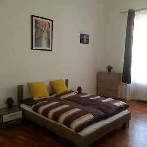 Caterina Private And Budapeszt